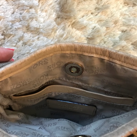 Michael Kors crossbody bag - Picture 2 of 6